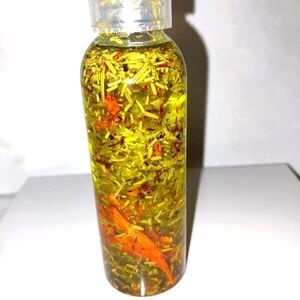 Hand crafted organic Lilium and Rosemary herbal body glaze